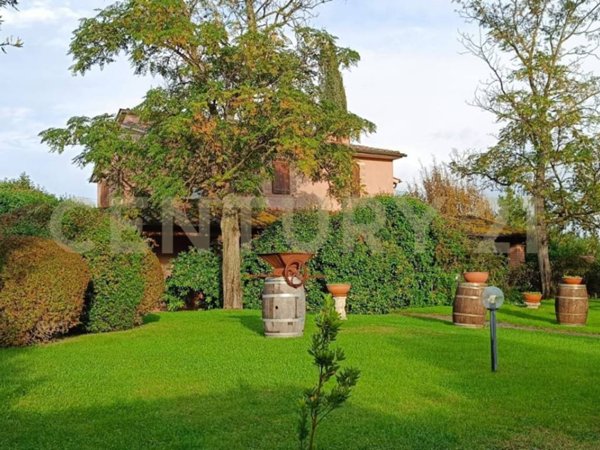 casa indipendente in vendita a Manciano in zona Marsiliana