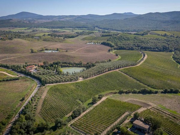 casale in vendita a Manciano