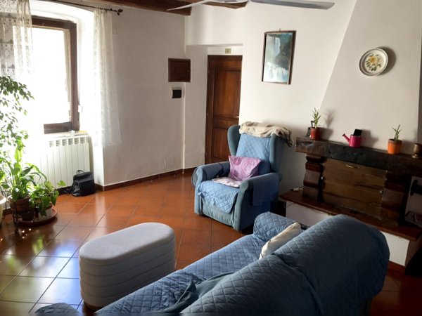 appartamento in vendita a Manciano in zona Saturnia