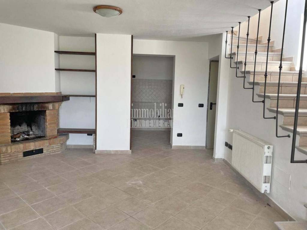 appartamento in vendita a Manciano in zona Saturnia