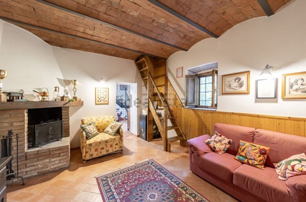 casale in vendita a Manciano in zona Montemerano