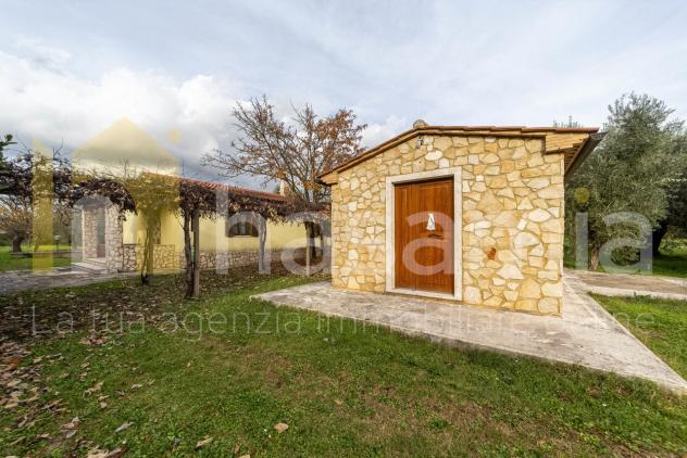 casa indipendente in vendita a Manciano in zona Saturnia