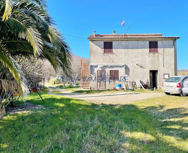 appartamento in vendita a Manciano in zona Saturnia