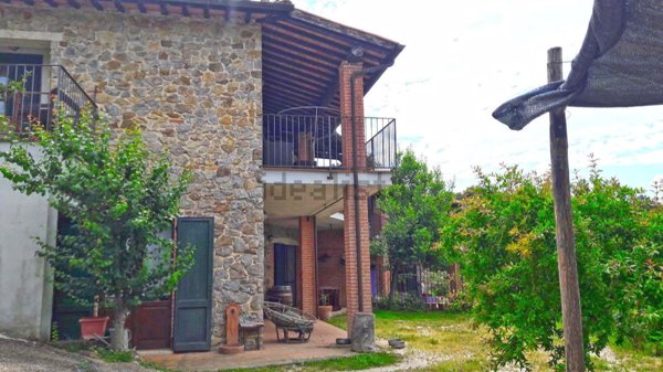 casale in vendita a Manciano in zona Montemerano
