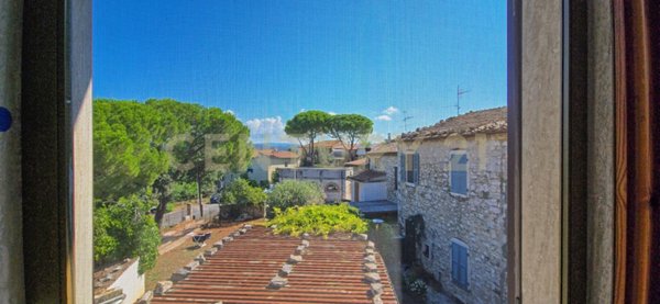casa indipendente in vendita a Manciano in zona Saturnia