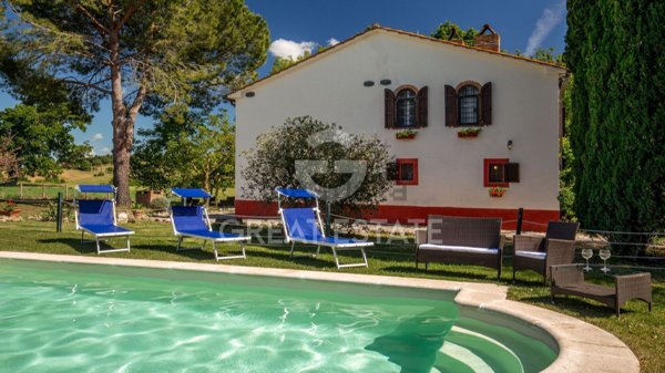 casale in vendita a Manciano