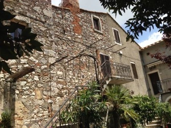 appartamento in vendita a Manciano in zona Saturnia