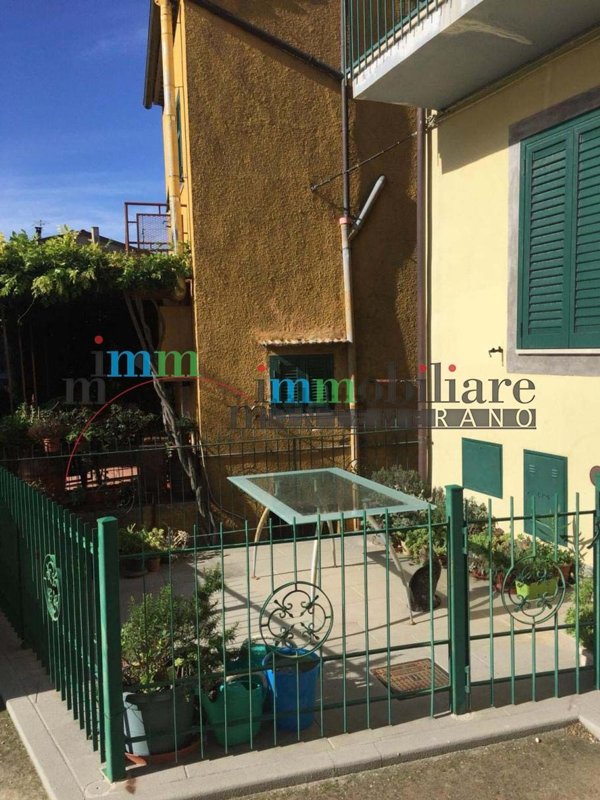 appartamento in vendita a Manciano in zona Montemerano