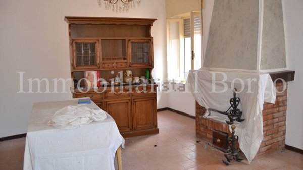 appartamento in vendita a Manciano in zona Montemerano