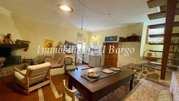 appartamento in vendita a Manciano in zona Montemerano