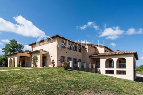 casale in vendita a Manciano in zona Saturnia