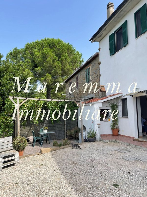 casa indipendente in vendita a Manciano