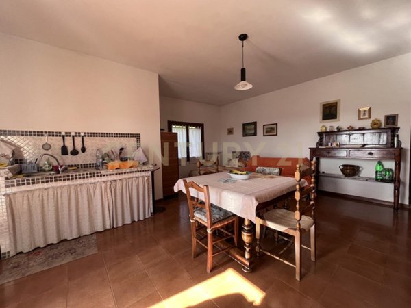 casa indipendente in vendita a Manciano in zona Poggio Murella