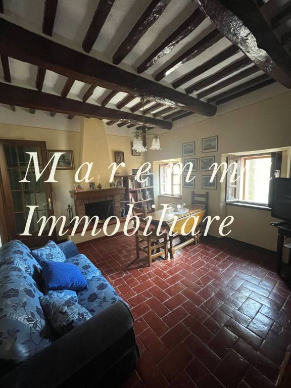 appartamento in vendita a Manciano in zona Saturnia