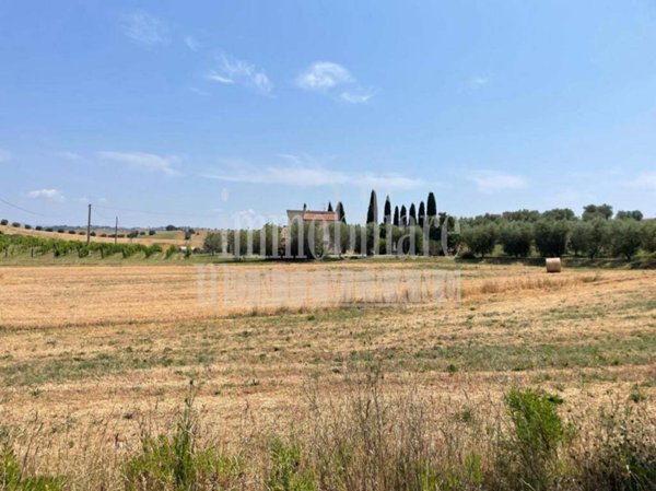 casa indipendente in vendita a Manciano in zona Saturnia