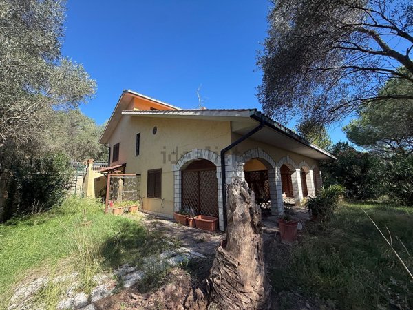 appartamento in vendita a Manciano in zona Saturnia