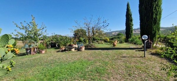 casa indipendente in vendita a Manciano in zona Saturnia