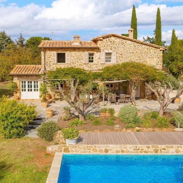 casale in vendita a Manciano