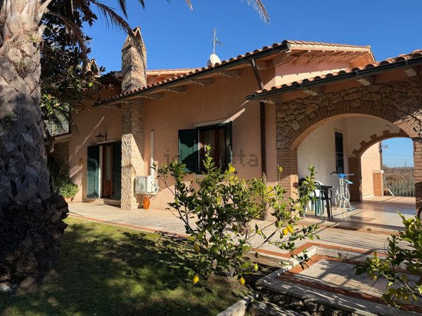 casale in vendita a Manciano in zona Montemerano