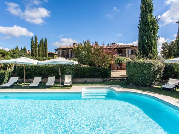 casa indipendente in vendita a Manciano in zona Saturnia