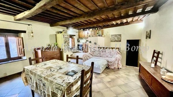 appartamento in vendita a Manciano in zona Montemerano