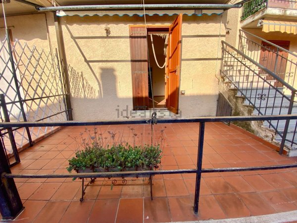 appartamento in vendita a Manciano in zona Saturnia