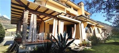 casa indipendente in vendita a Manciano in zona Capanne