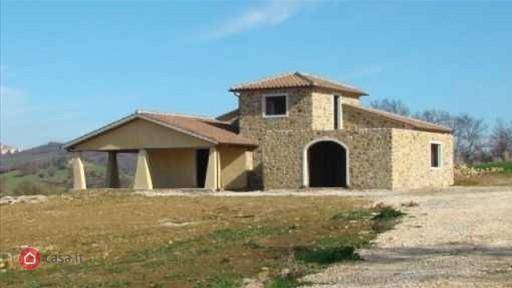 casa indipendente in vendita a Manciano in zona Saturnia