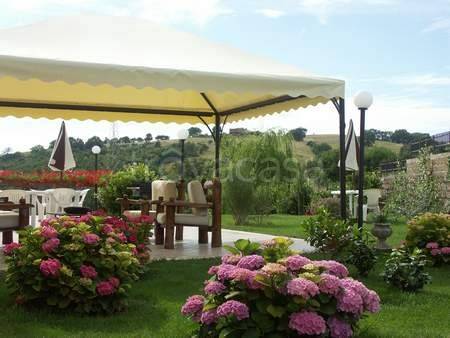 negozio in vendita a Manciano