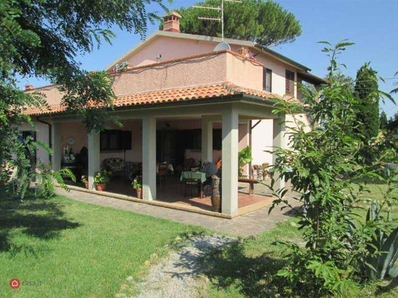 negozio in vendita a Manciano