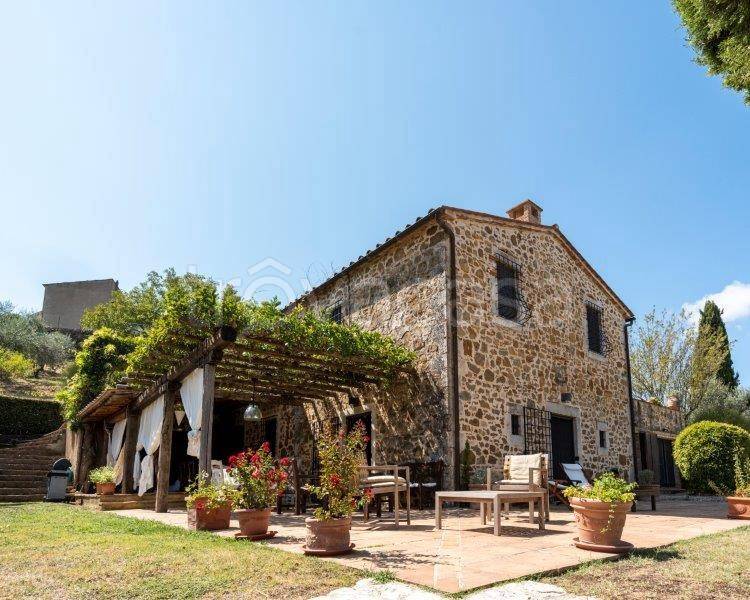 casa indipendente in vendita a Manciano in zona Montemerano