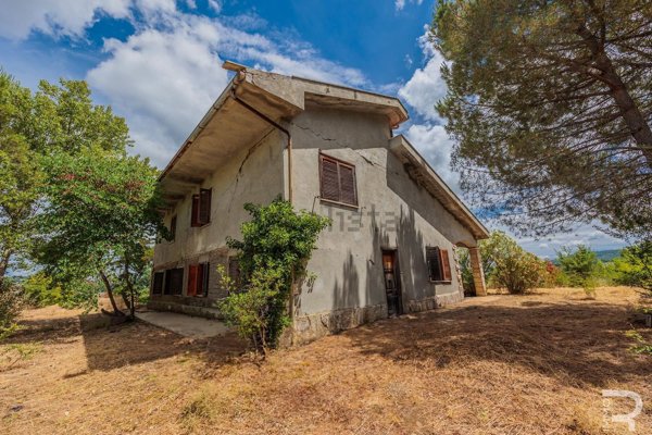 casa indipendente in vendita a Manciano in zona Saturnia
