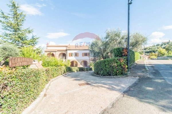 appartamento in vendita a Manciano in zona Montemerano