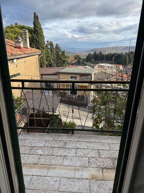 appartamento in vendita a Manciano in zona Saturnia