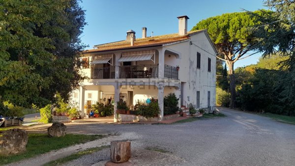 casa indipendente in vendita a Manciano