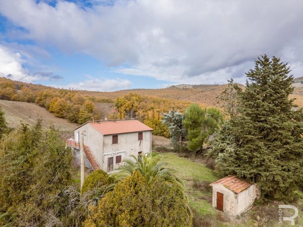 casale in vendita a Manciano