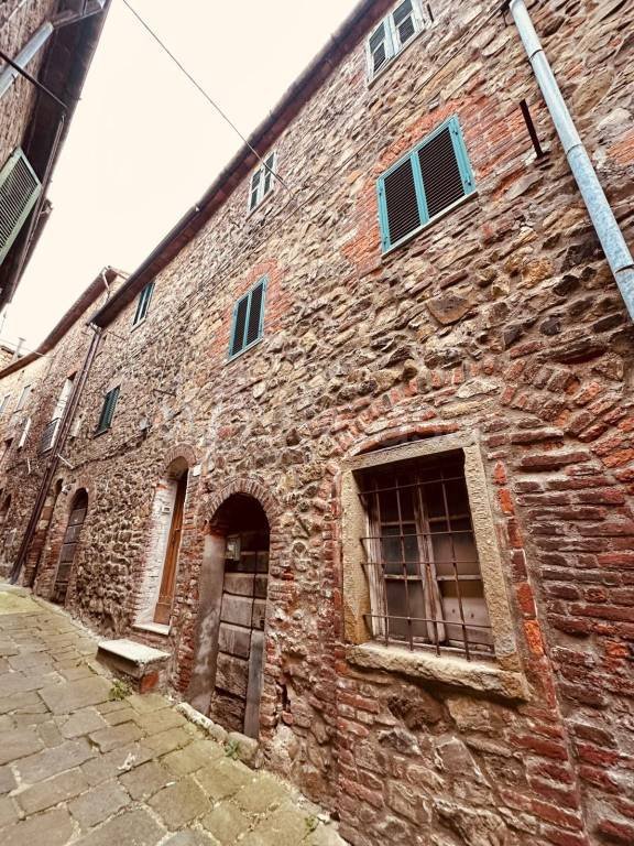 appartamento in vendita a Manciano in zona Montemerano