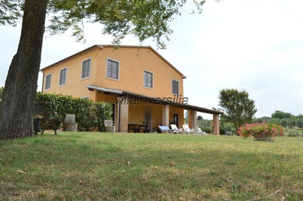 casale in vendita a Manciano