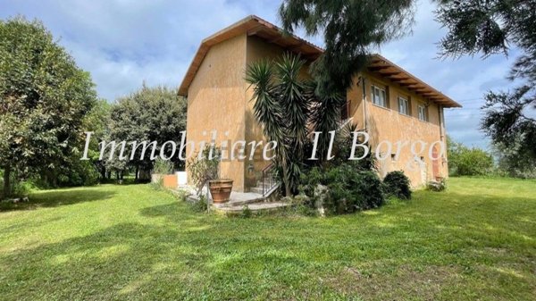 casa indipendente in vendita a Manciano