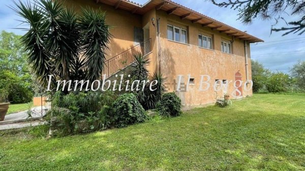 casa indipendente in vendita a Manciano in zona Saturnia