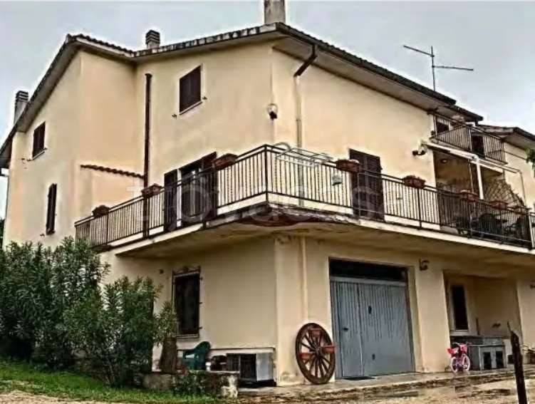 casa indipendente in vendita a Manciano in zona Poggio Murella