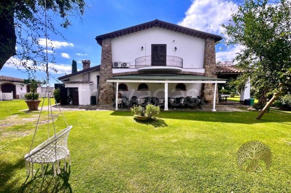 villa in vendita a Manciano