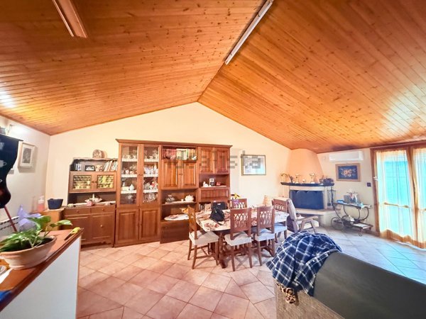 appartamento in vendita a Manciano in zona Saturnia