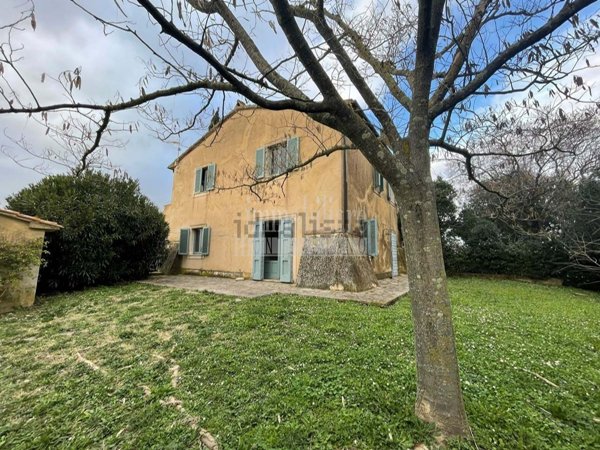 casale in vendita a Manciano in zona Saturnia