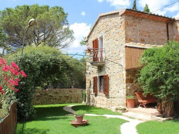 casa indipendente in vendita a Manciano