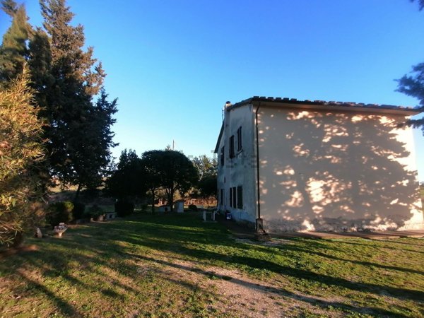 casale in vendita a Manciano in zona Saturnia