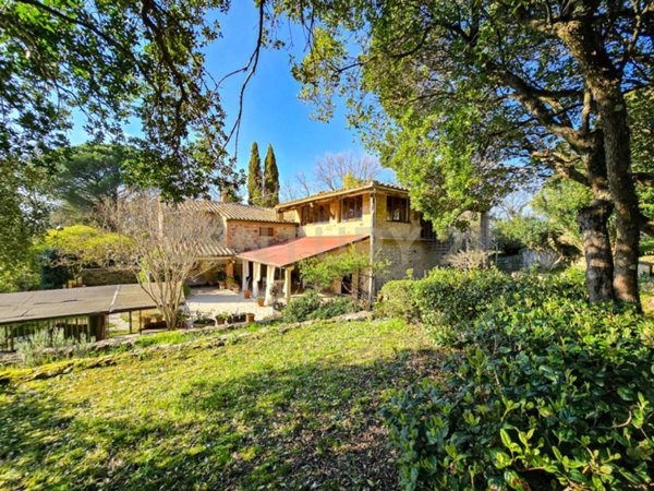 casa indipendente in vendita a Manciano in zona Poggio Murella