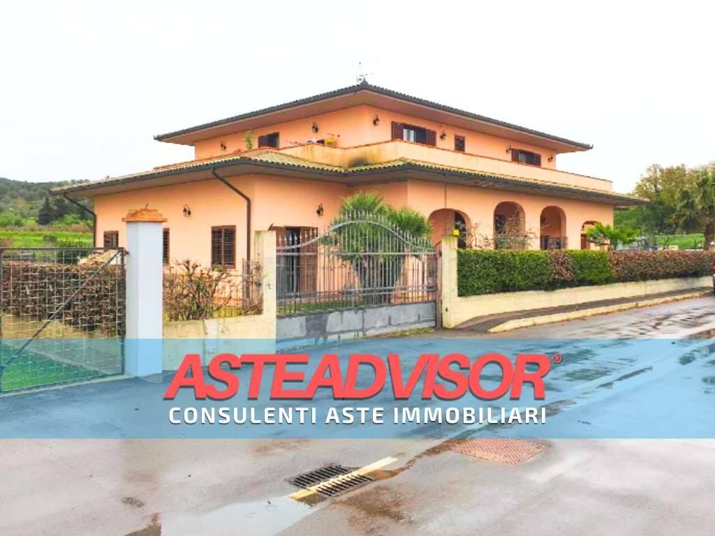 casa indipendente in vendita a Manciano in zona Marsiliana