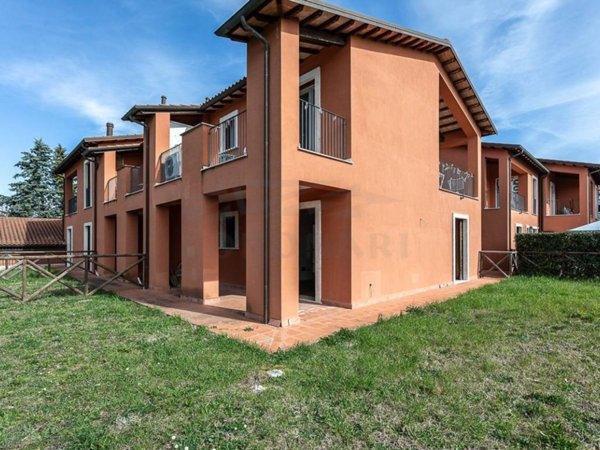 appartamento in vendita a Manciano in zona Saturnia