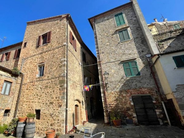 appartamento in vendita a Manciano in zona Montemerano